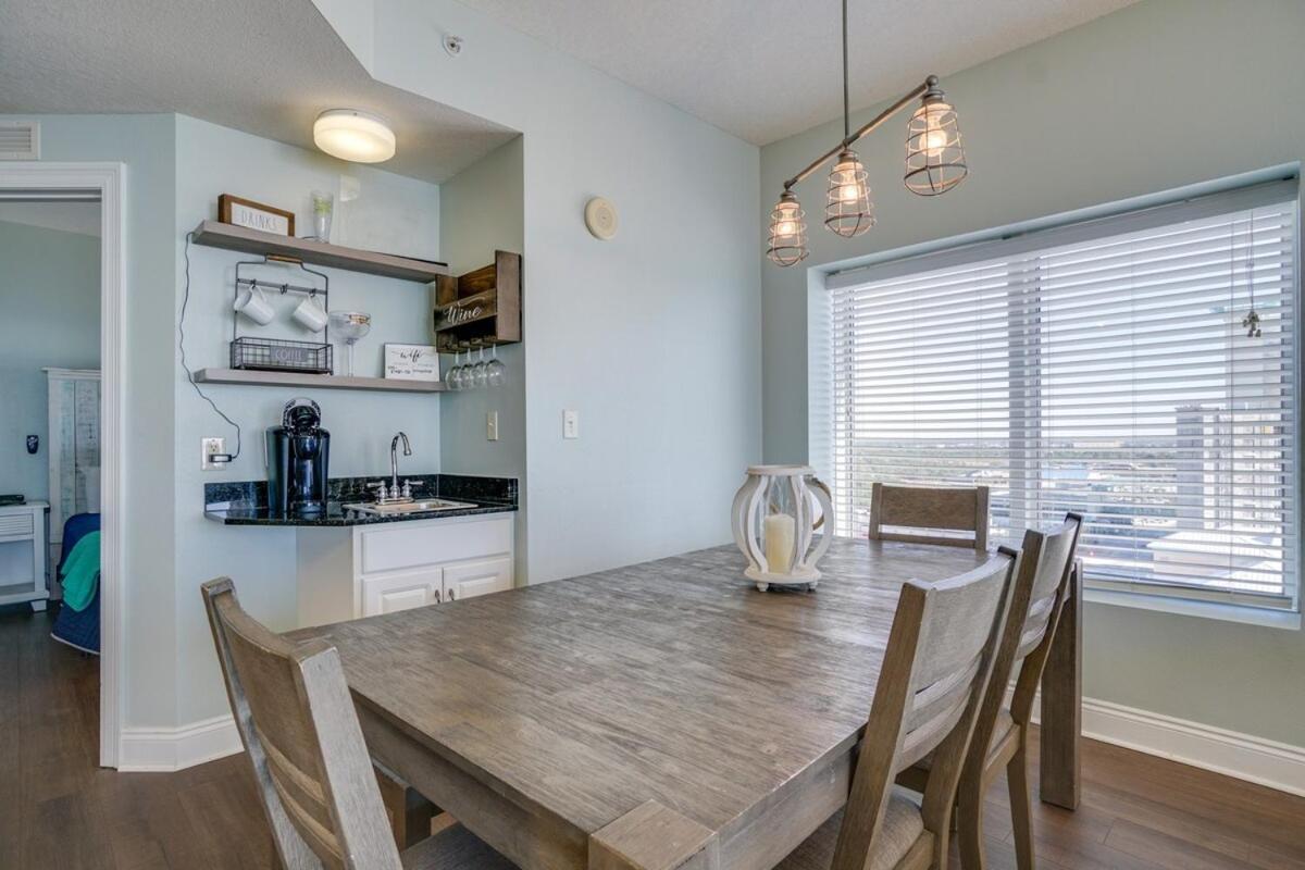 Calypso 1401e 3br 3ba Corner Unit Direct Gulf Front High Demand Apartment